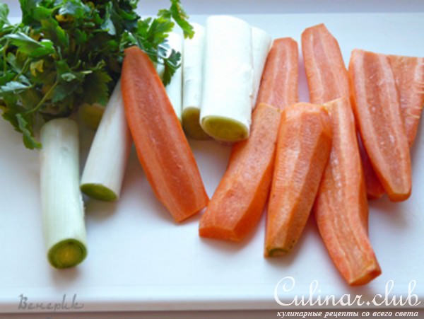 Тройной "Царский" бульон и мясное ассорти - лучше для закуски не найти.