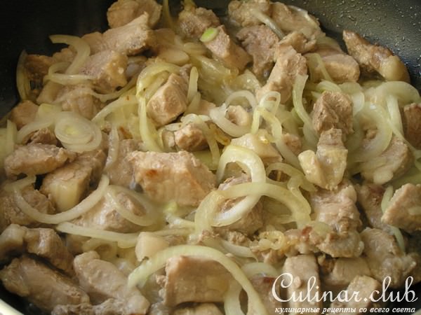 Свинина с картофелем, цуккини и эстрагоном