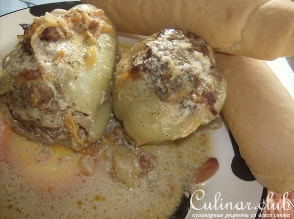 Перчики, фаршированные мясным ассорти