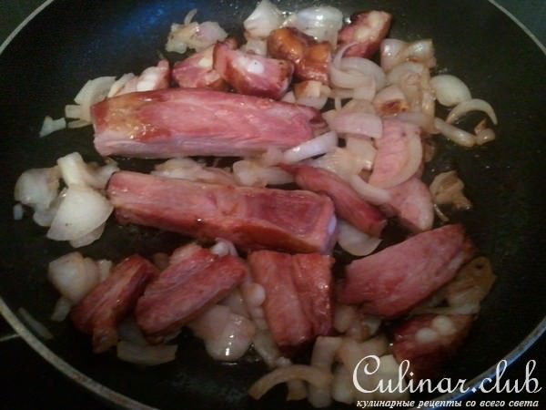 Чечевица тушеная с копчеными ребрышками (быстрый обед или ужин)