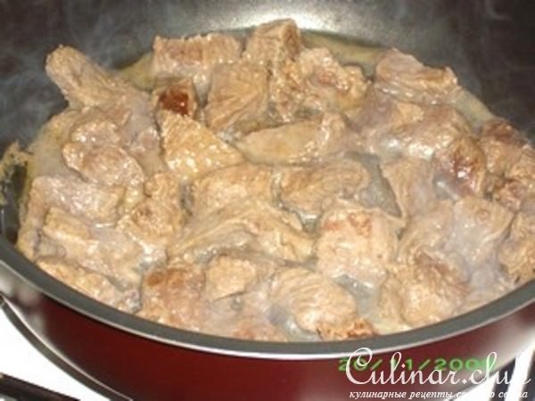 Мясо с грецкими орехами