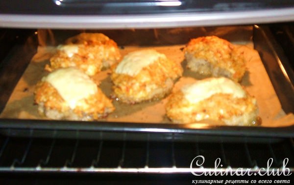 Мясо под рисово-сырной шубкой