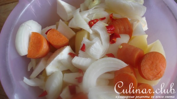 Рёбрышки (слышь, молодой барашек, ВАХ!) и овощная подушка для него (от меня...)