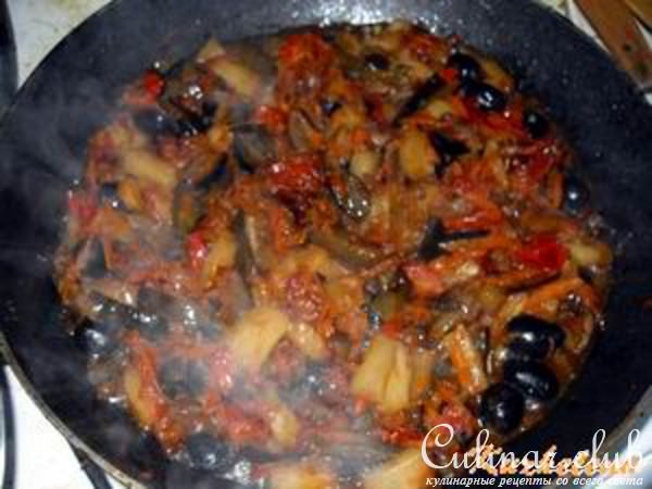 Свинина в пиве с овощами и ананасом