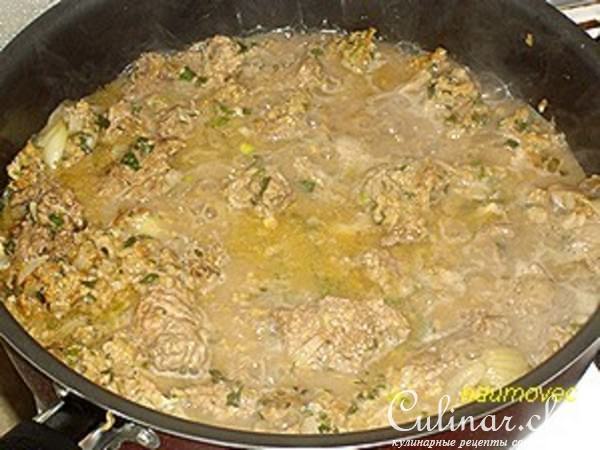 Тушеное мясо в ароматной панировке
