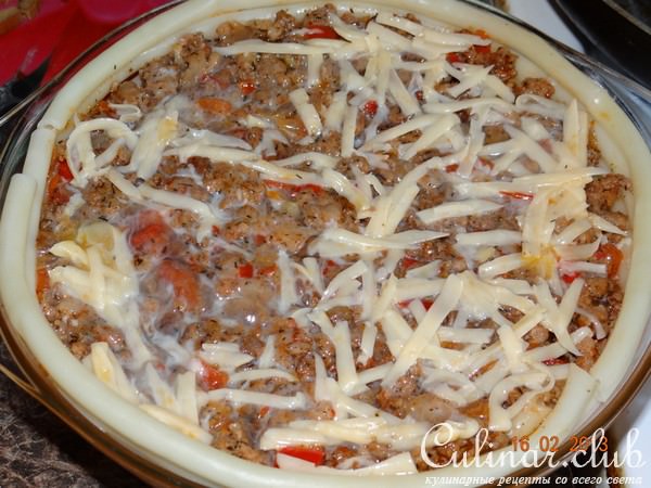 Макаронный пирог с начинкой