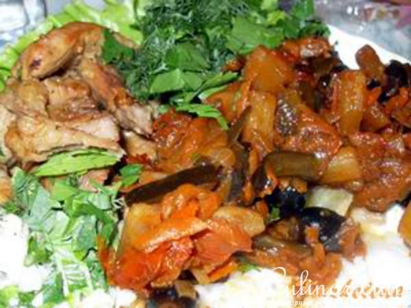 Свинина в пиве с овощами и ананасом