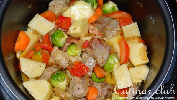 Свинина с овощами пикантная с дымком
