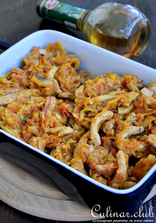 Баклажаны запеченные с мясом, грибами, овощами и тремя видами сыра