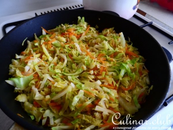 Капуста с рисом и фаршем(что-то вроде ленивых голубцов)