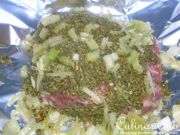 Свинина в ореховом полушубке ( почти буженина)