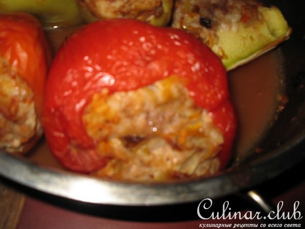 Фаршированные перцы и кабачок