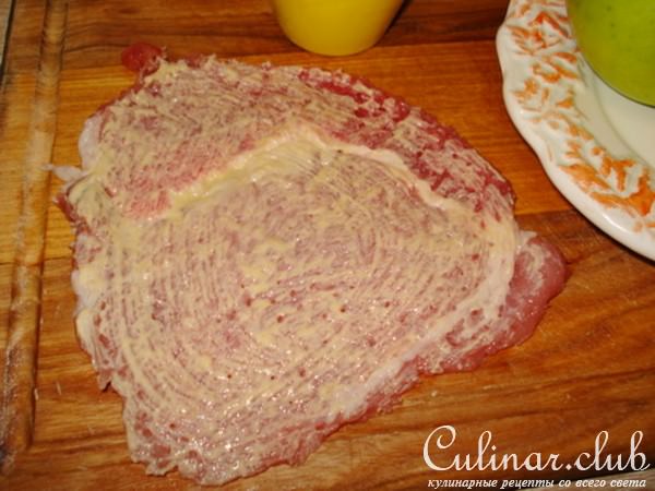 Свинина с яблоками и сыром за 20 минут