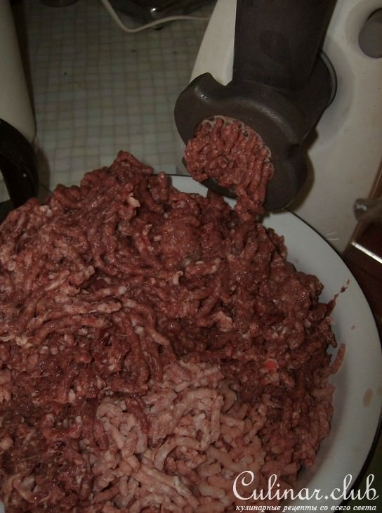 Перчики, фаршированные мясным ассорти