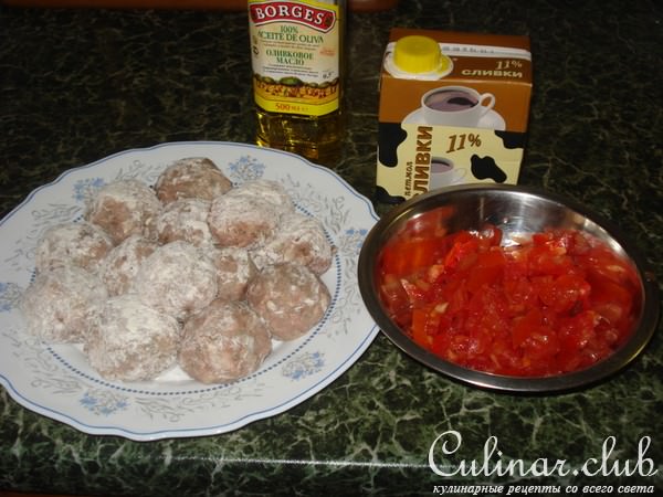 Мясные шарики в сливочно-укропном соусе с помидорками