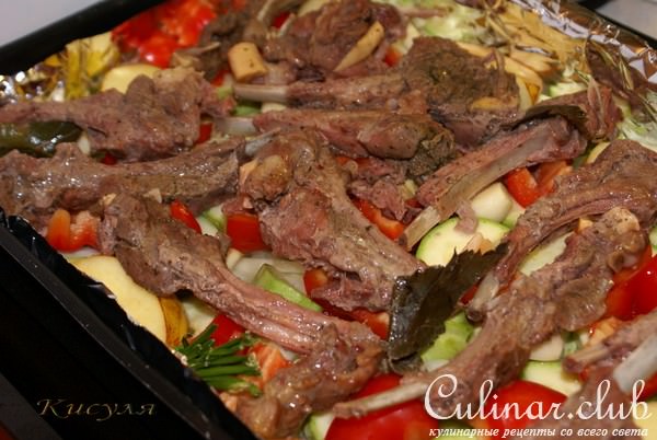 Баранья корейка запечённая с овощами