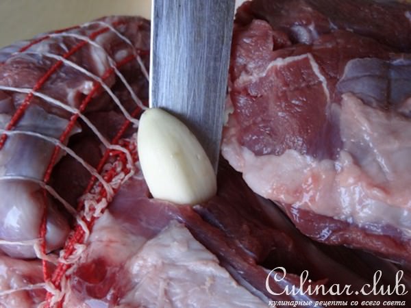 Уставшая Баранина с Чесноком и Аджикой на Гриле