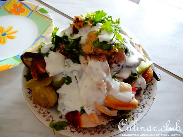 борани с курицей и стручковой фасолью