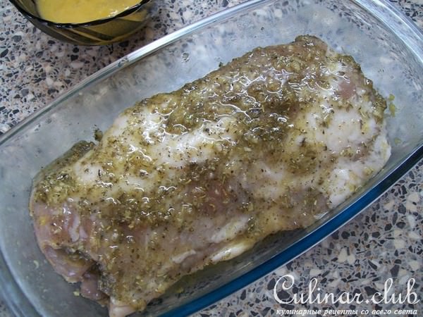 Мясо по-гречески...а по-русски просто "свинья в апельсинах"