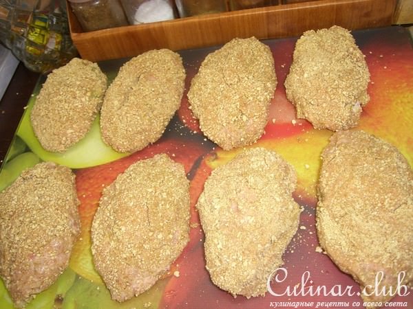 Котлеты Куриные, а внутри ГАРНИР:)