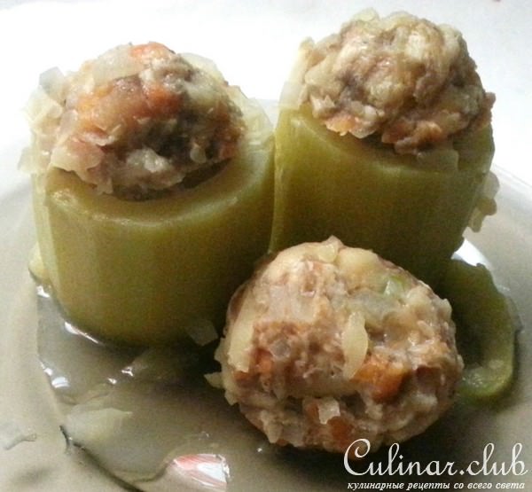 Кабачки фаршированные мясом и овощами "Сообразим на троих" 