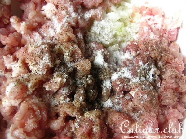 Паровые пельмени со свининой и капустой (дуэль)