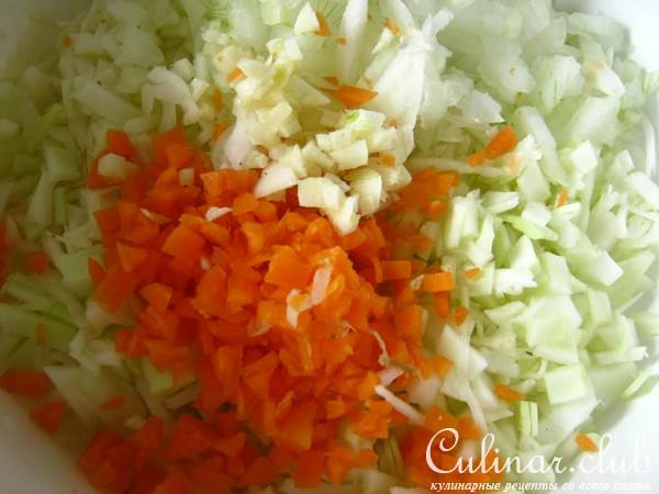 Паровые пельмени со свининой и капустой (дуэль)