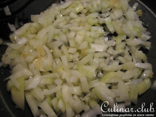 Лазанья с помидорами, сыром и ветчиной