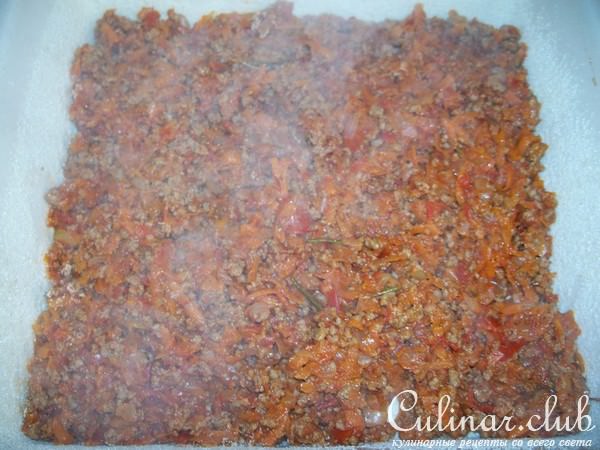 Запеканка из баклажанов с пюре из сельдерея и бараниной