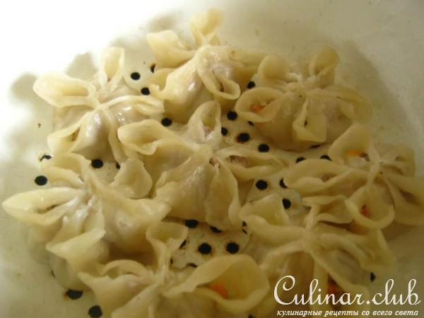 Паровые пельмени со свининой и капустой (дуэль)