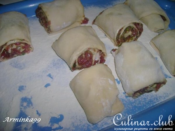 РУЛЕТИКИ С МЯСОМ В ТОМАТНОМ СОУСЕ