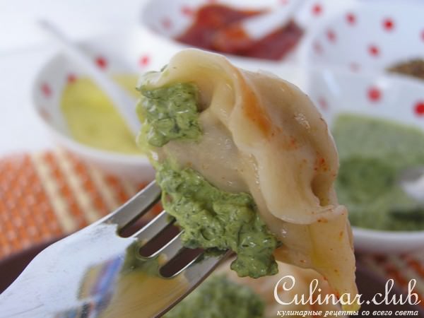 Пельмени c фаршем из курицы, ветчины и говядины