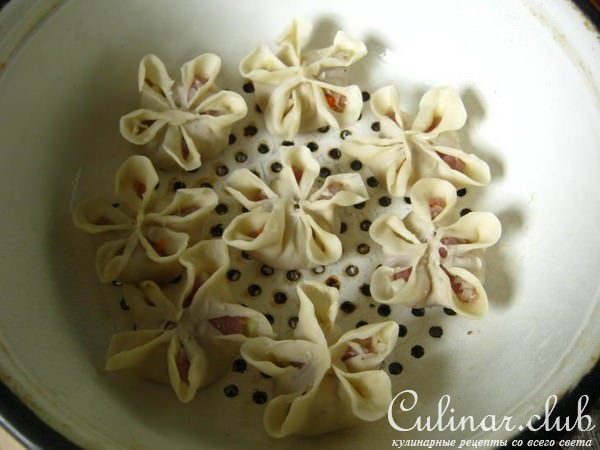 Паровые пельмени со свининой и капустой (дуэль)