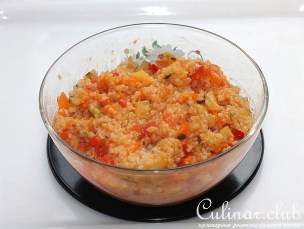 Фаршированные cтаканчики из цукини с булгуром 