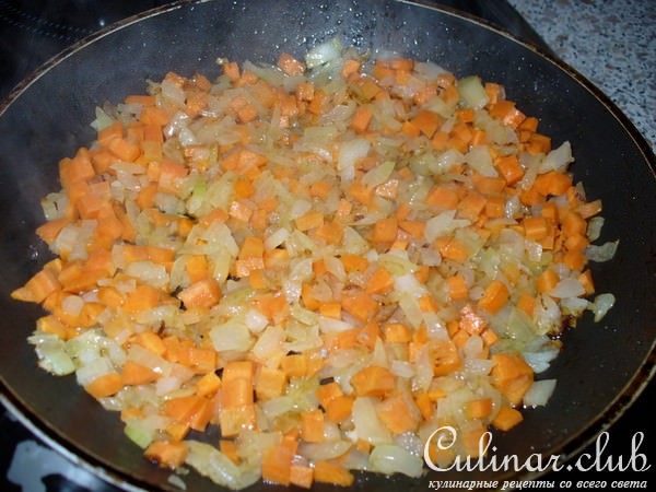 КАНЕЛОНИ с рубленной индейкой и овощами,в соусе