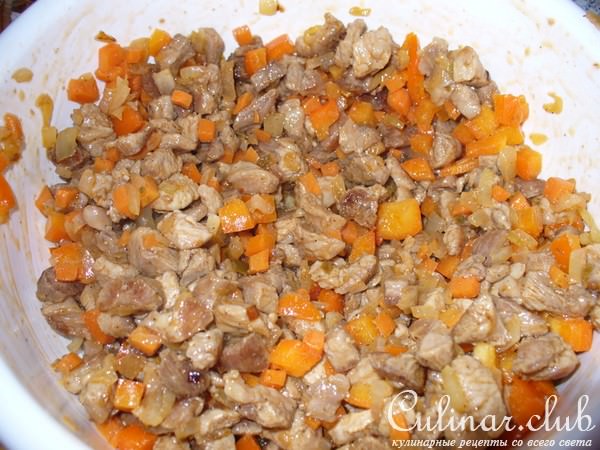 КАНЕЛОНИ с рубленной индейкой и овощами,в соусе