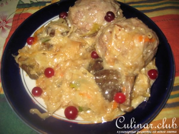 Каширская солянка с бифштексами и чёрными грибами.