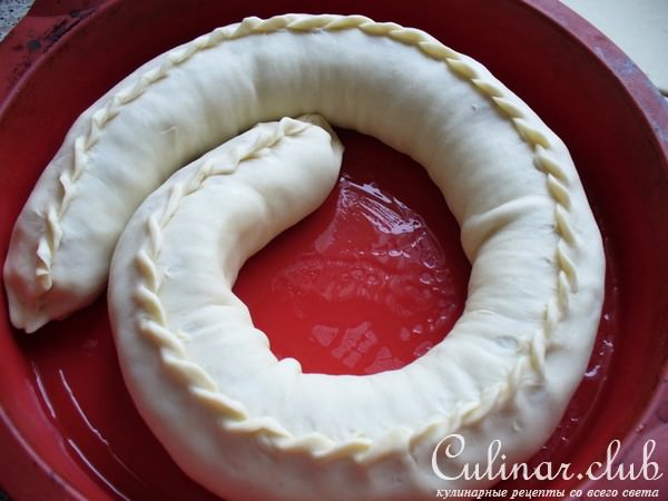 Рулет с Фаршем, запеченный в соусе