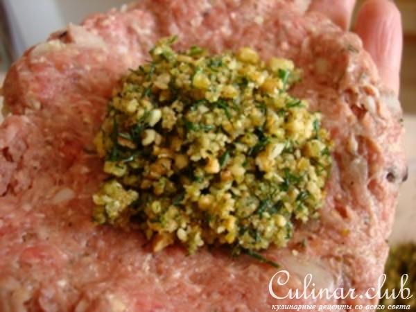 Зразы мясные с ореховой начинкой 