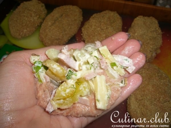 Котлеты Куриные, а внутри ГАРНИР:)