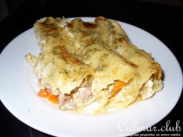 КАНЕЛОНИ с рубленной индейкой и овощами,в соусе