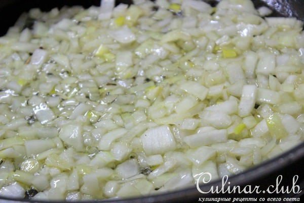 Пенне с индейкой в сливочном соусе.