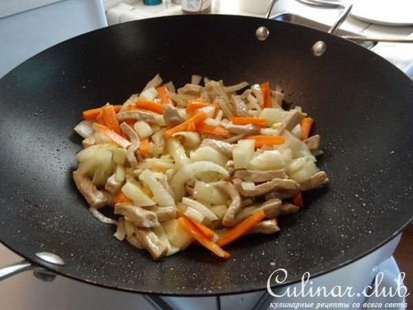 " Лапша с Мясом и Овощами "