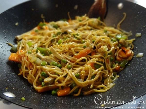 " Лапша с Мясом и Овощами "