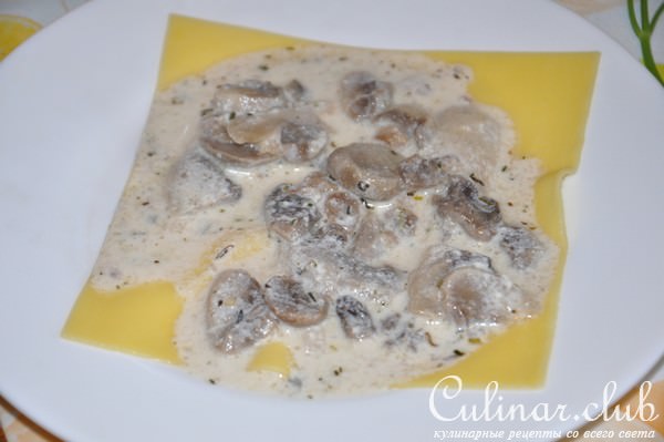 Открытая лазанья со сливочным соусом
