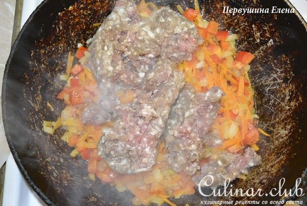 Спагетти по-флотски с кедровыми орешками