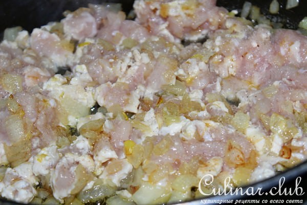 Пенне с индейкой в сливочном соусе.