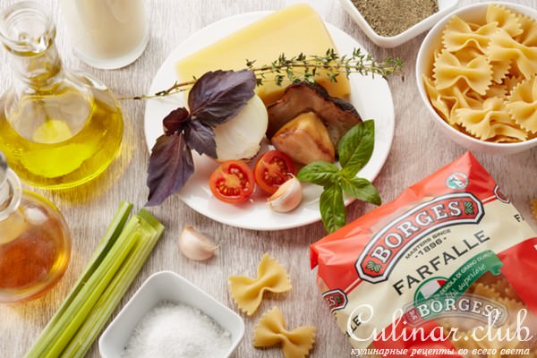 ФАРФАЛЛЕ С БЕЛЫМИ ГРИБАМИ В СЛИВОЧНОМ СОУСЕ