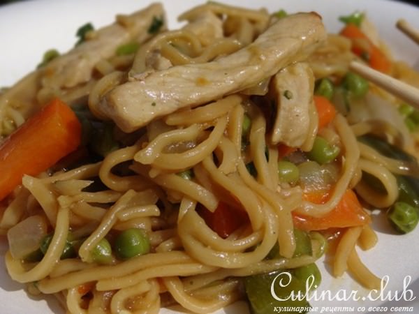 " Лапша с Мясом и Овощами "