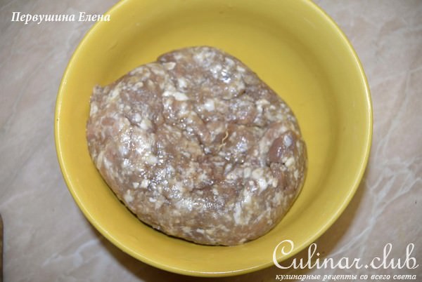 Спагетти по-флотски с кедровыми орешками